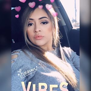 Meet your Posher, Brooke